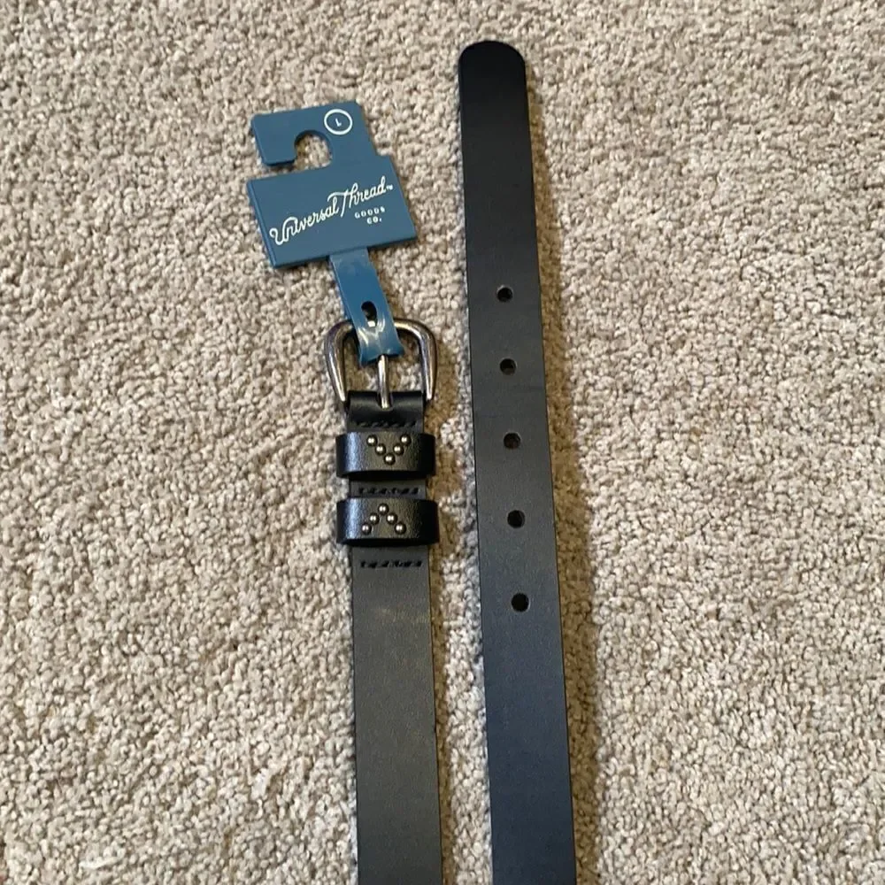 Women’s Black Belt with Silver Buckle & Silver Detail Size L NWT